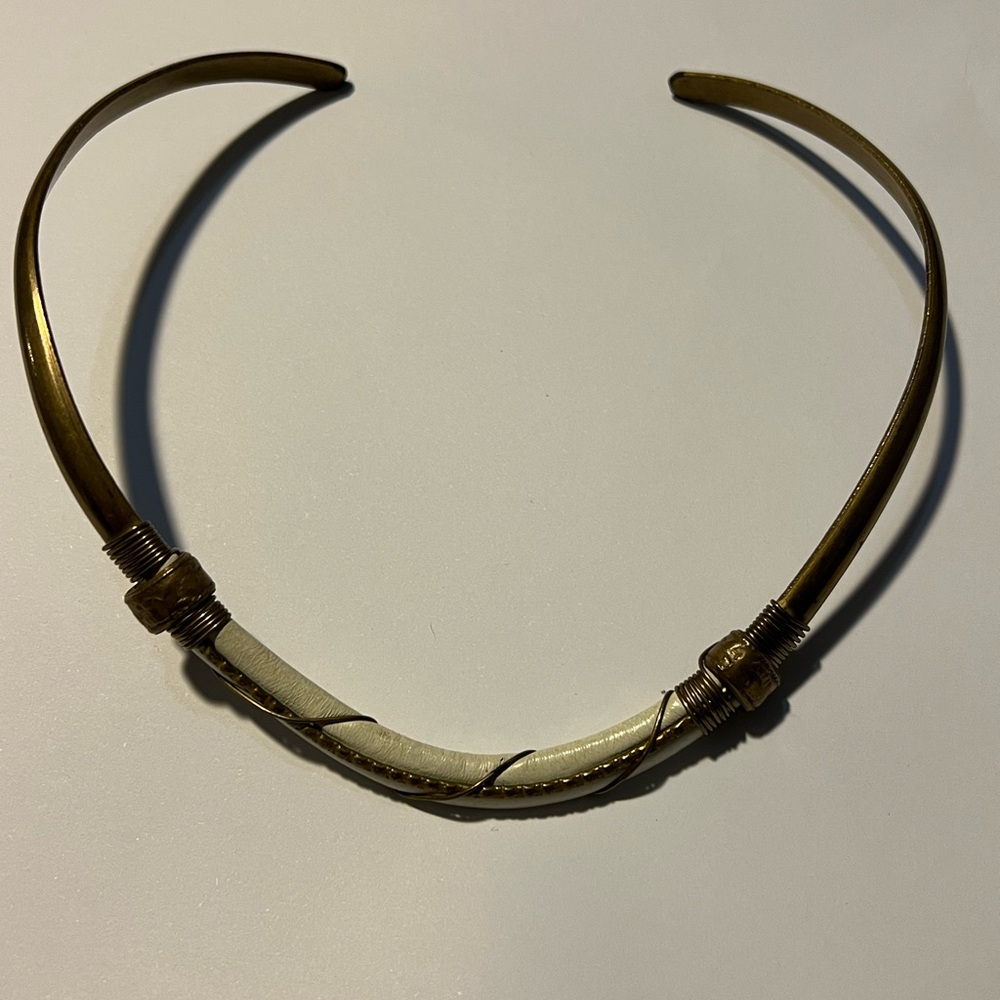 Gold Tone Metal Choker Necklace with Ivory color leather Wrapped Detail